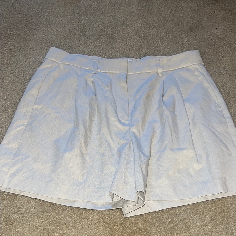 Women's  Pleated Tailored Shorts